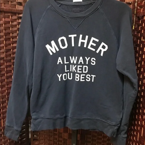 5 pounds of Woman’s resell bundle and I also offer children's and men's or a mix - Picture 3 of 16